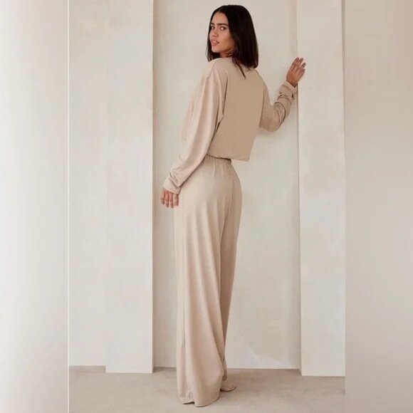 NWT Bumpsuit Oat Tan Cloud Set Crop Top Lounge Pants SMALL S Maternity - Picture 2 of 11